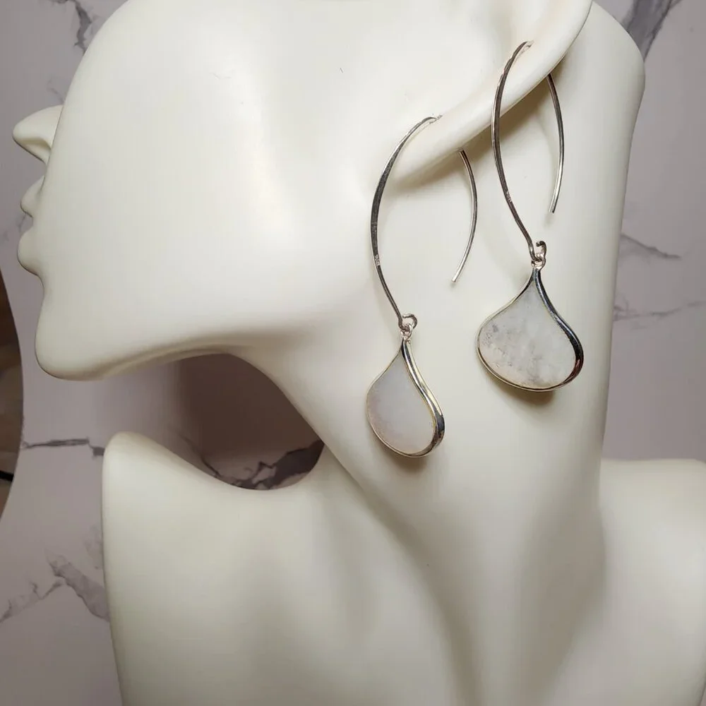 925 Dangle White Shell Earrings